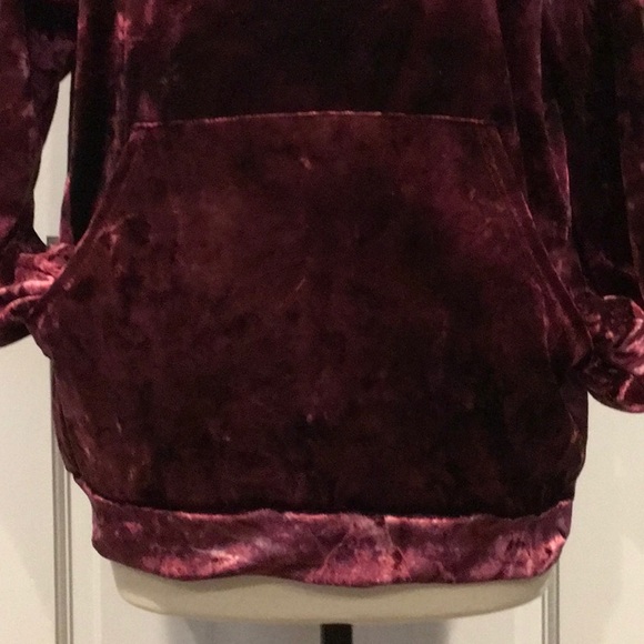 Luxe Berry Crushed Velvet Hoodie ❤️❤️❤️ - Picture 6 of 6